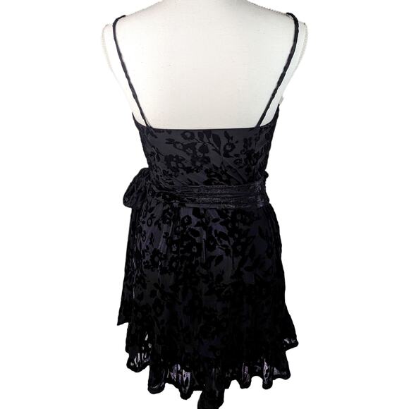 Free People Olivia Velvet Burnout Slip Black Y2K Ruffle Sleeveless Strappy S - Picture 5 of 9